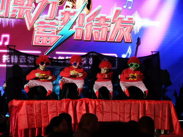 青春与活力纵情开放 青春与活力纵情开放