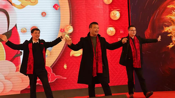 青春与活力纵情开放 青春与活力纵情开放