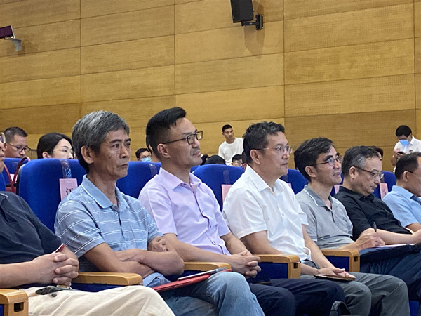 陈渝阳董事长参与启动典礼 陈渝阳董事长参与启动典礼